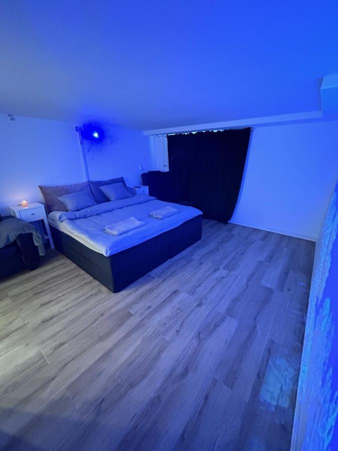 Bed & Breakfast Flamur & Vannis Bnb