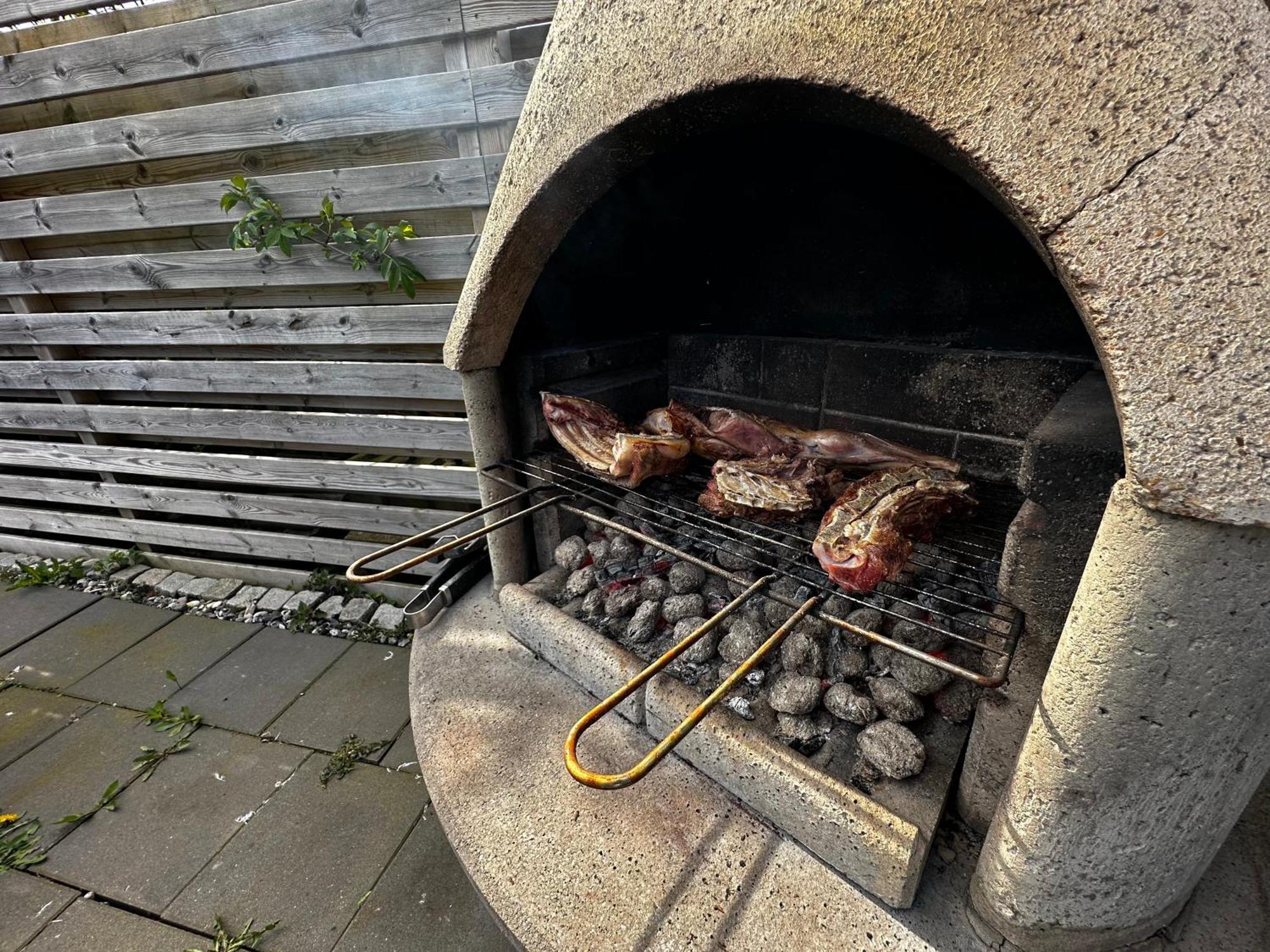 Bed & Breakfast Flamur & Vannis Bnb